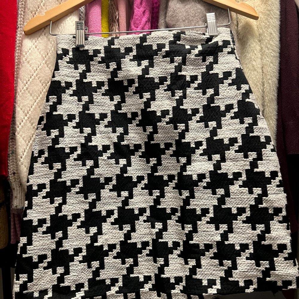 H&M Houndstooth Skirt